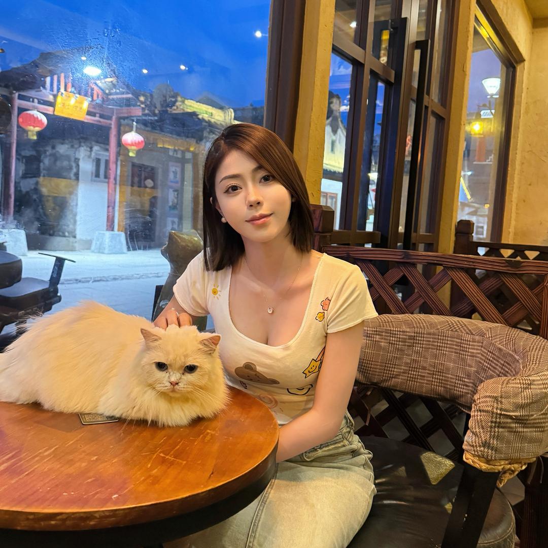 袁美女