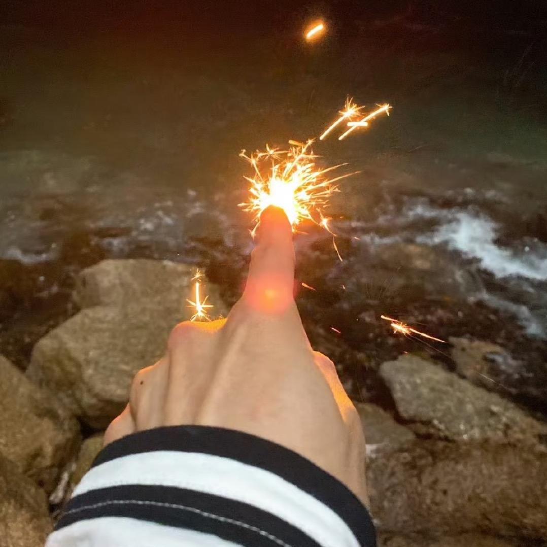 女帝驾到～跪～