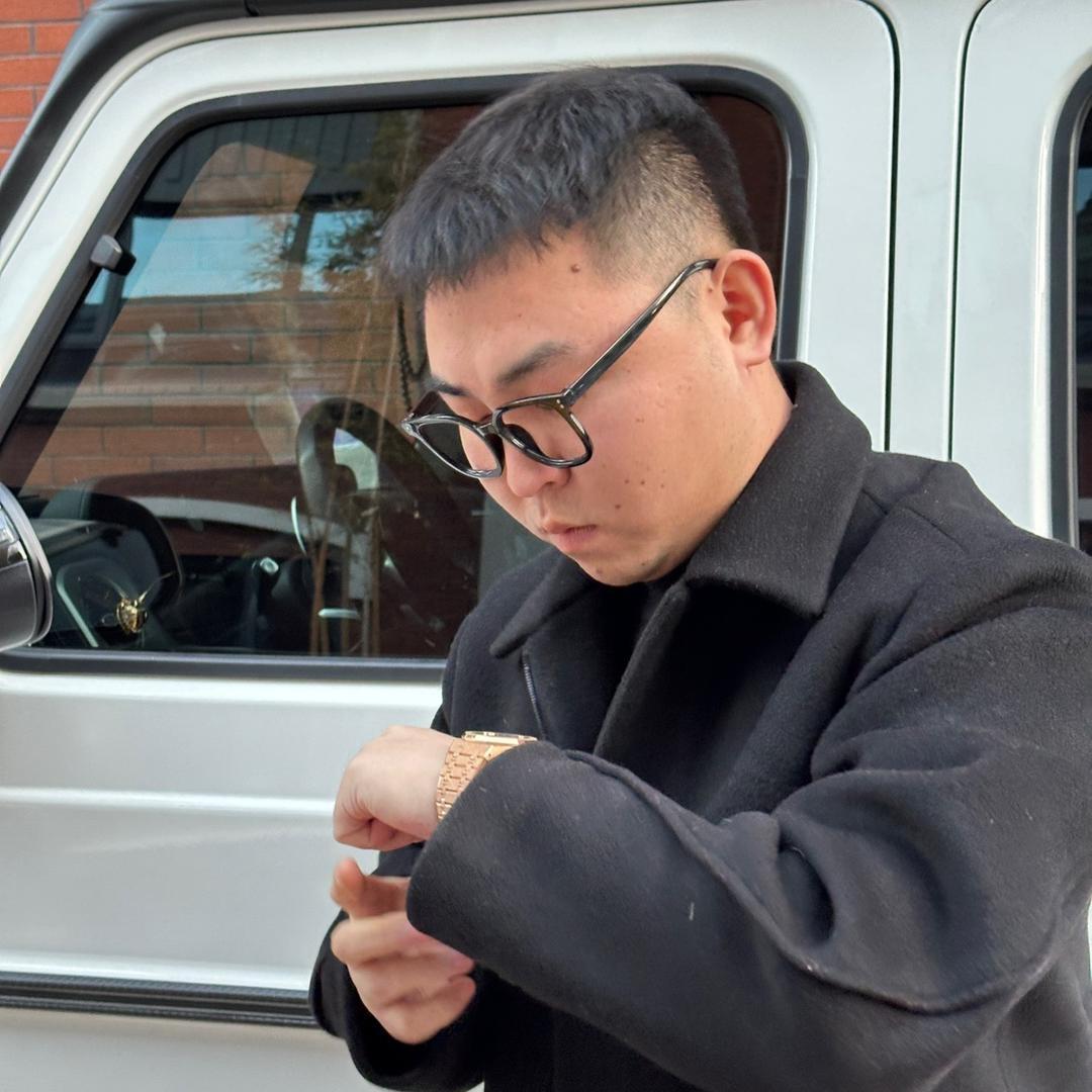 龍门表行李俊玩表