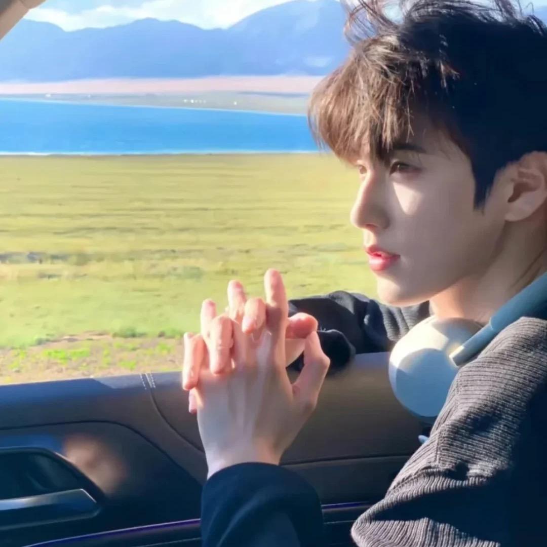 乐灿（小恐龙🦖