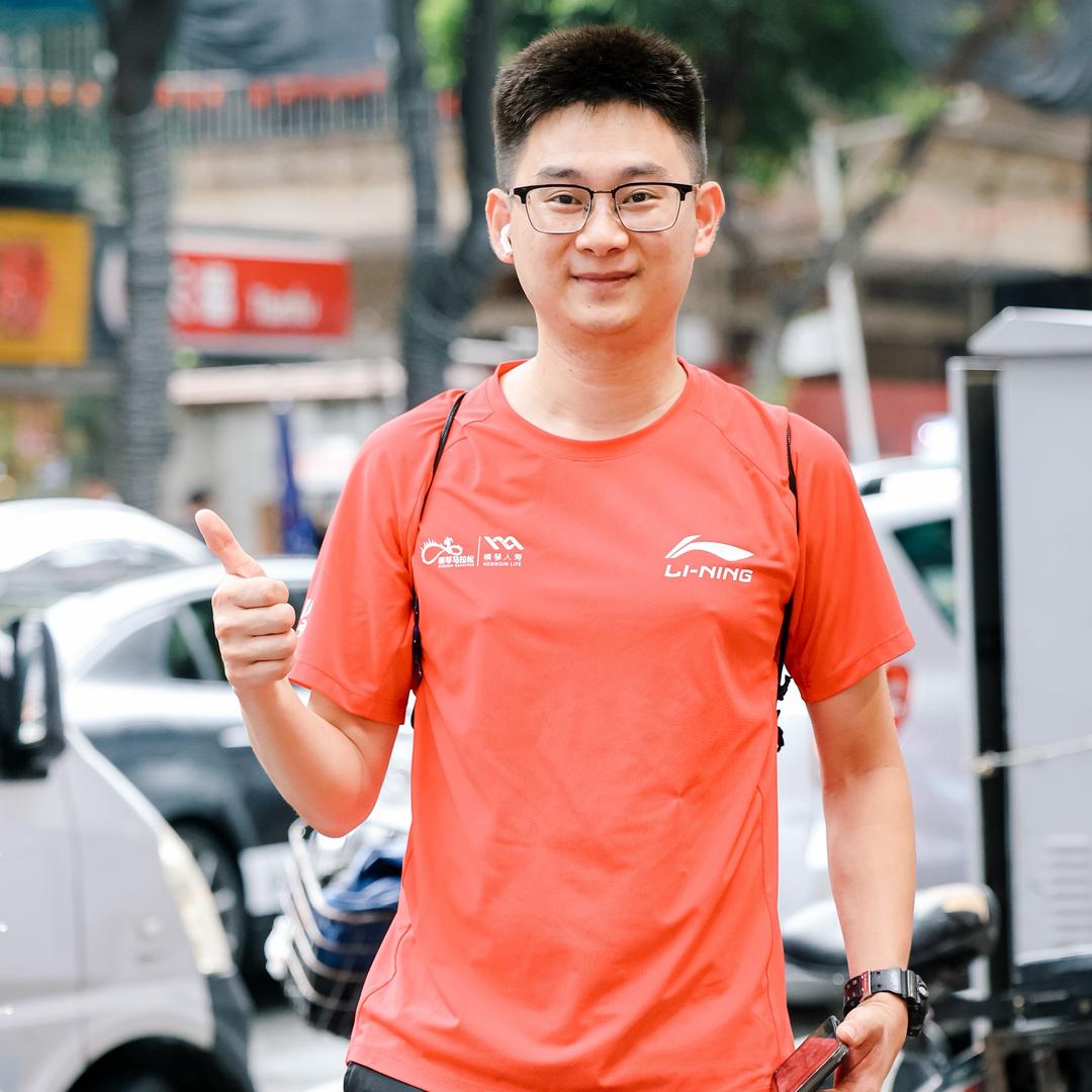 11哥爱喝冰美式