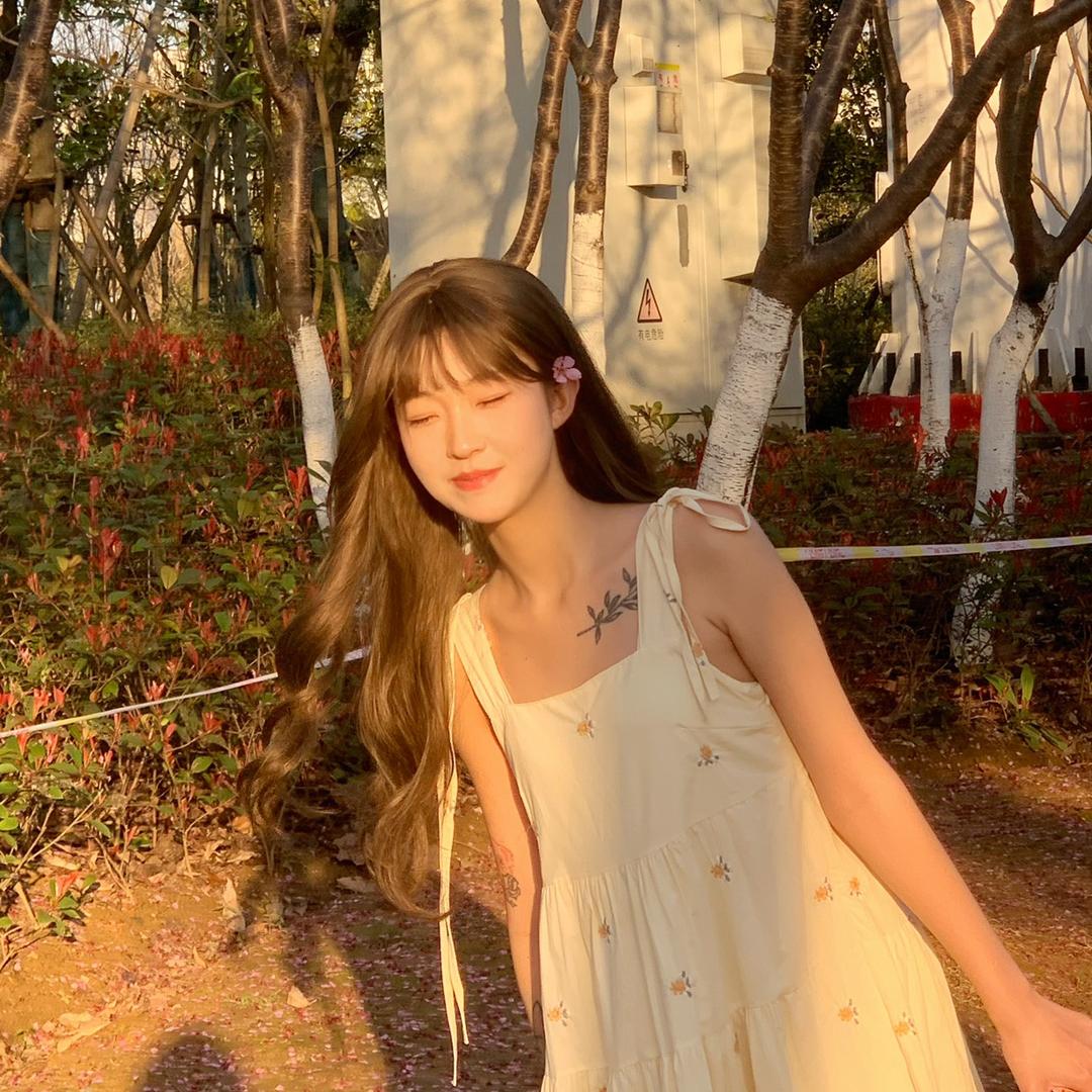 小渔.