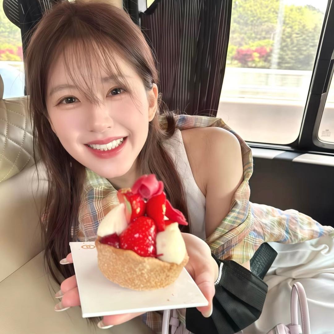 杨洋.