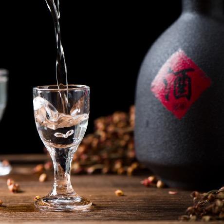 跟着桃桃喝好酒