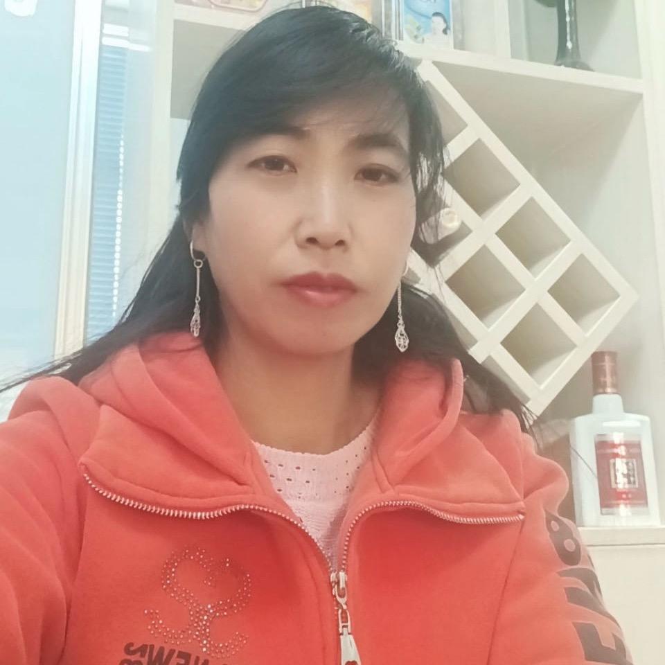 傲梅寒雪阿芹