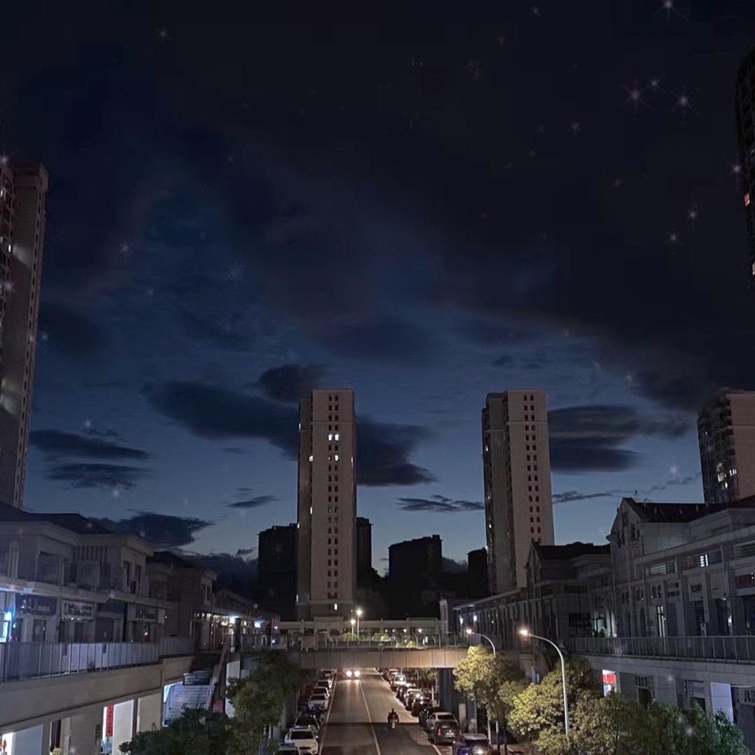 俊杰.