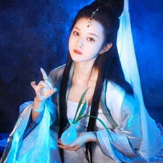 小猫爱吃鱼吖