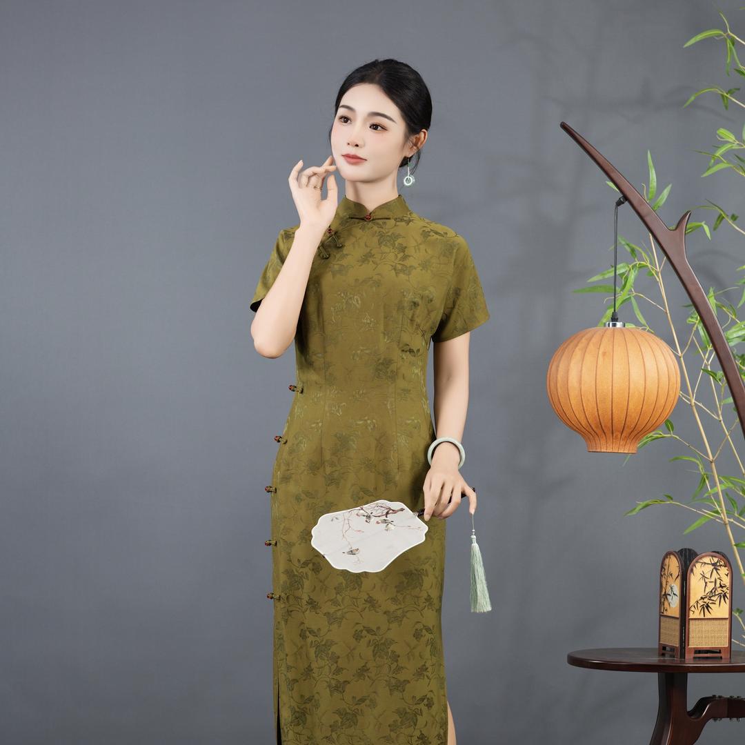 华族经典深圳市古唐桥服饰有限公司女装专卖店