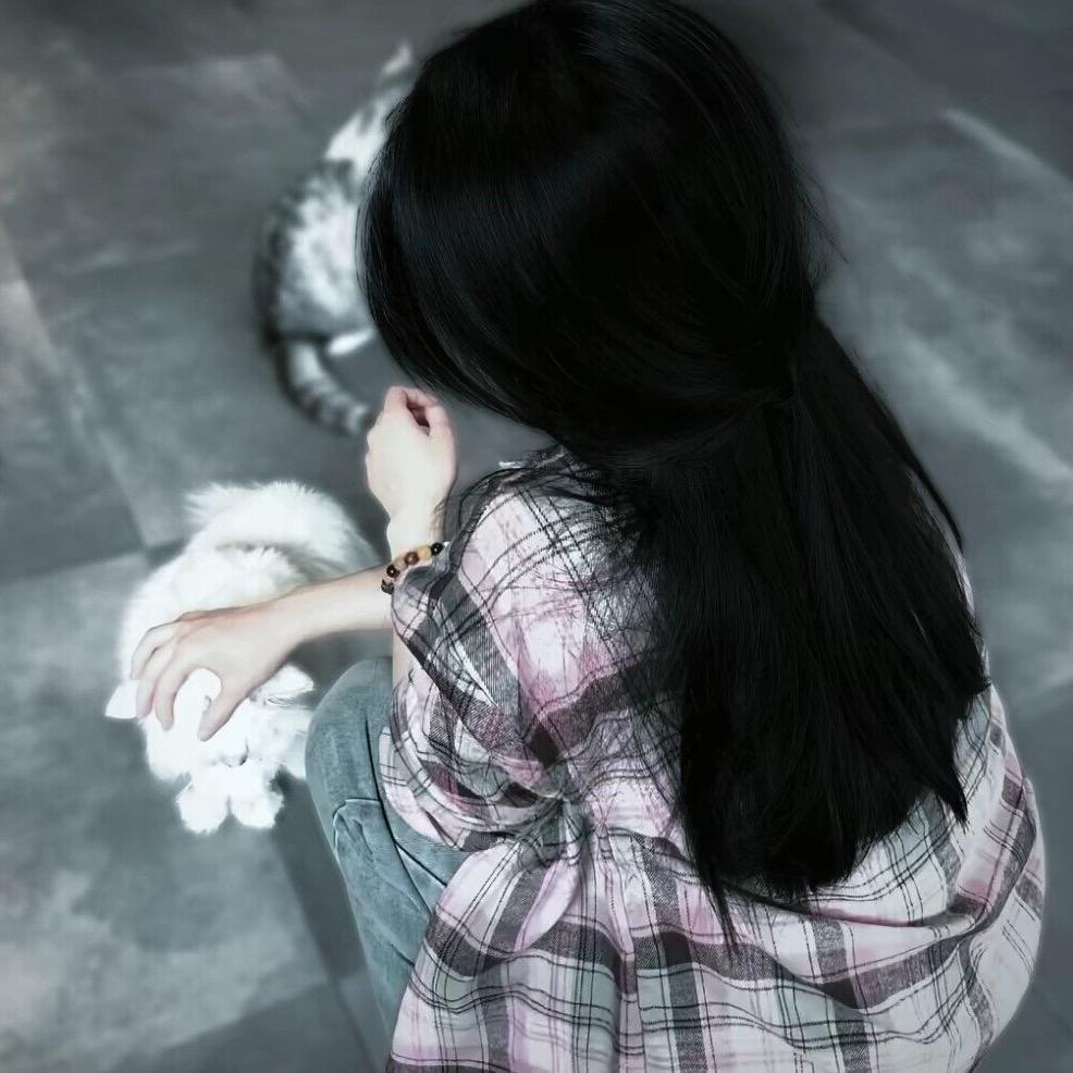 -少装糕冷^
