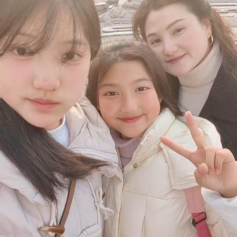 #二妮子（实体童装）