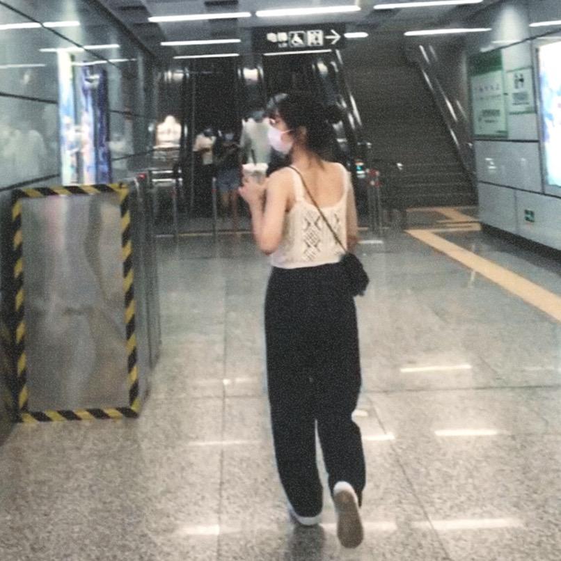 不知名的小邓🥝