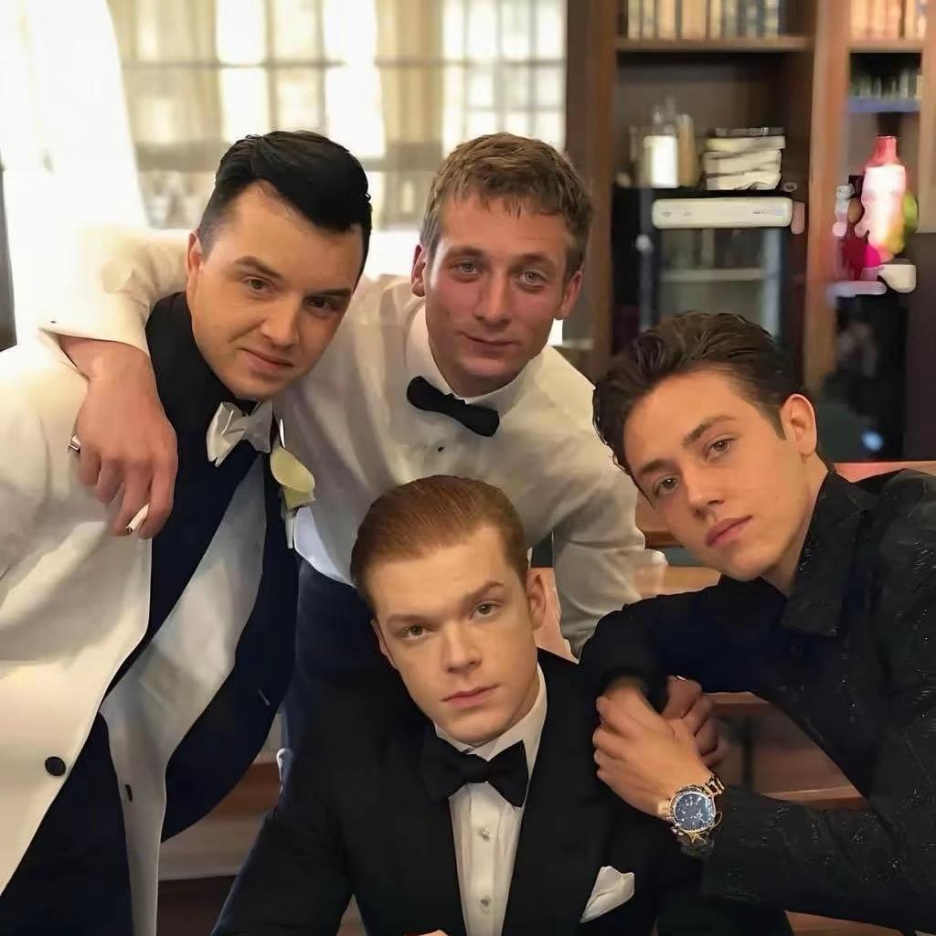 爱玩游戏的小帅