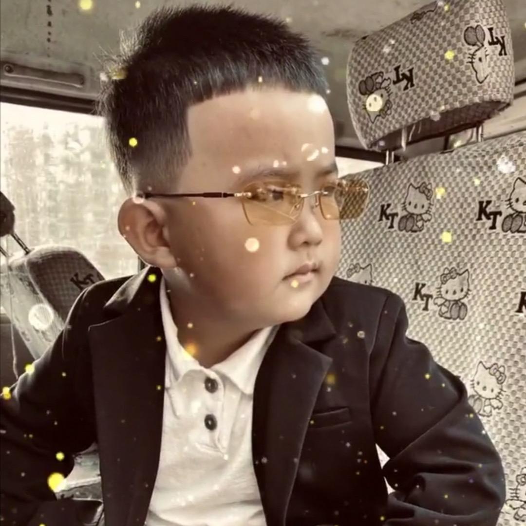 A-深情男孩💒美股东