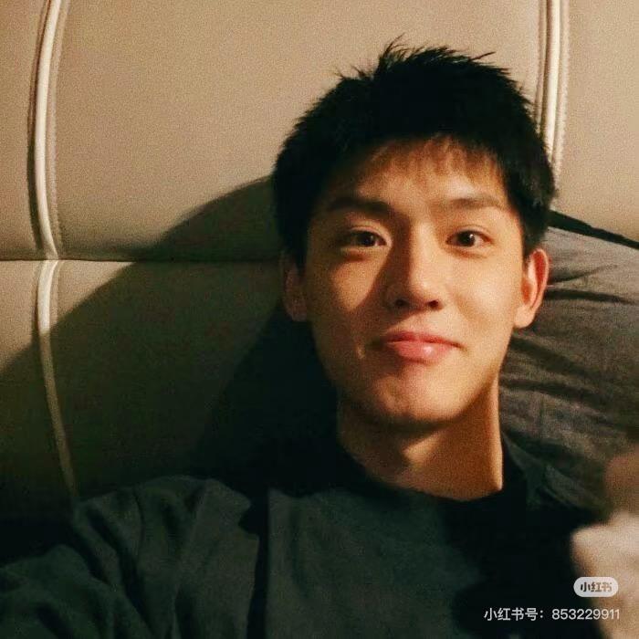 奔跑的五花肉🥩