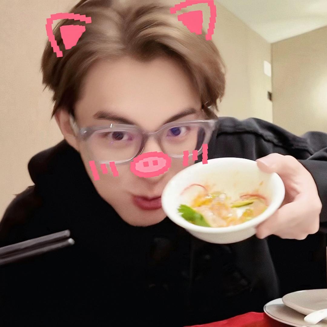 近视眼儿的亭亭