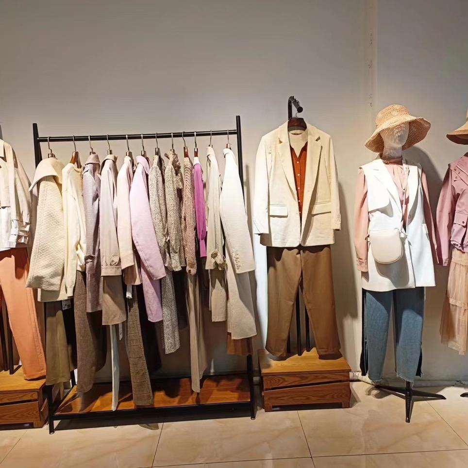 小丽服饰商行