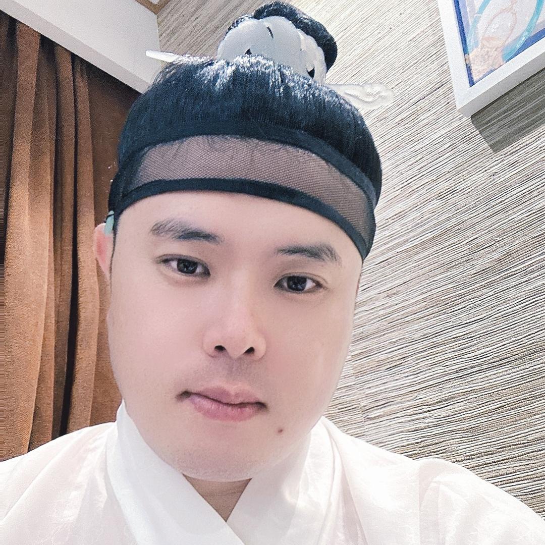 梳妆师怀箴