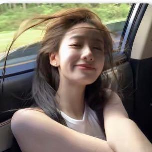 杨嘻嘻（橱窗营业中✌️）