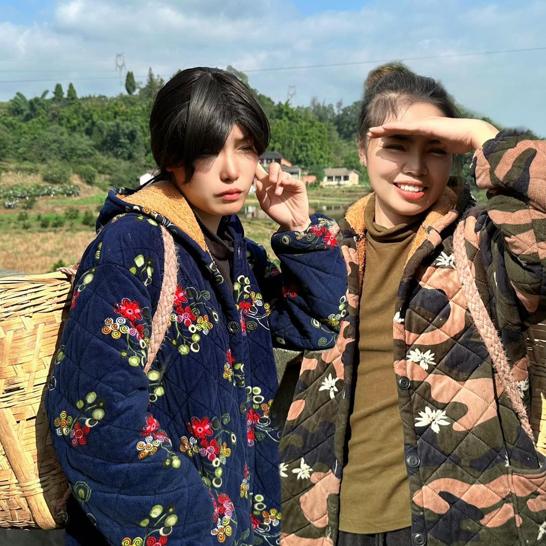 邹邹-