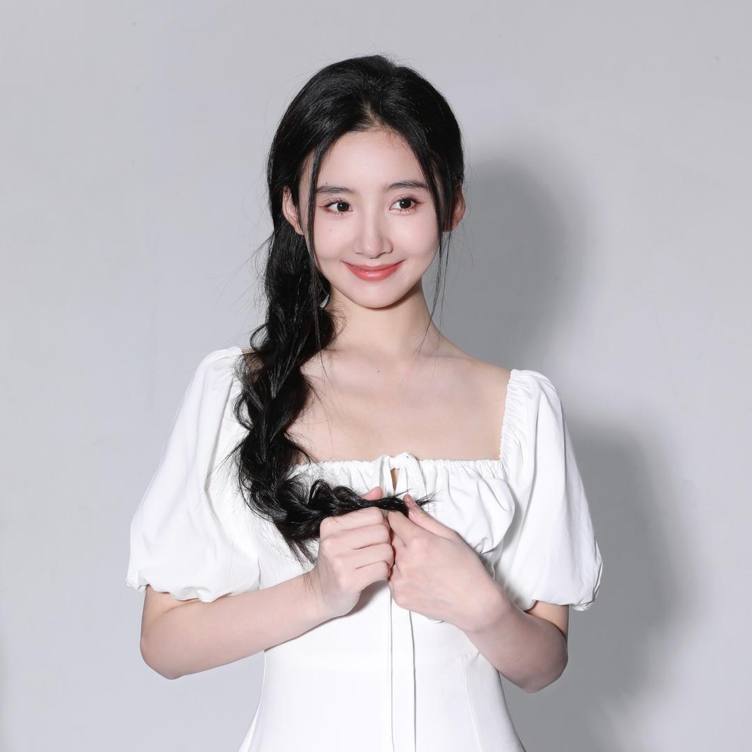 卓依娜姆JOY
