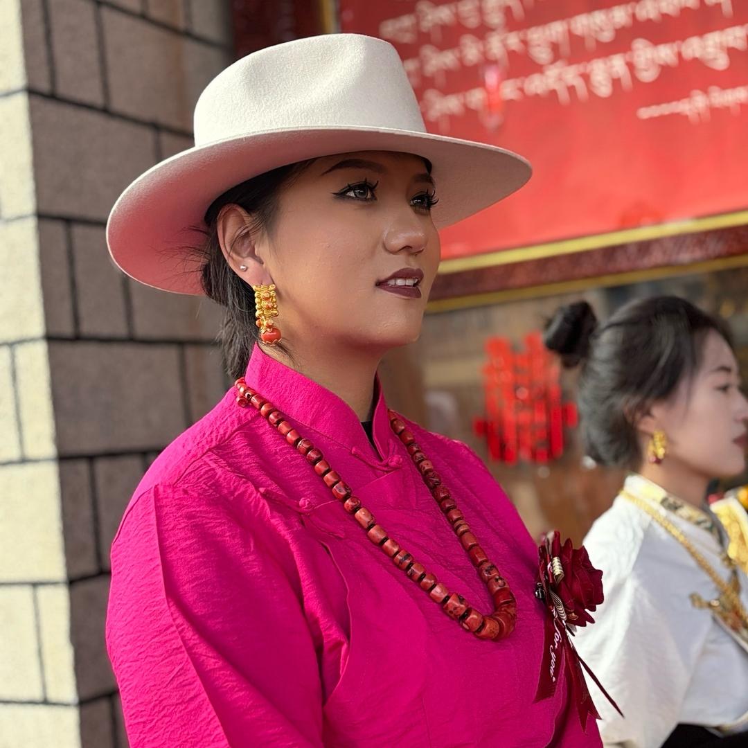 洛绒拉姆
