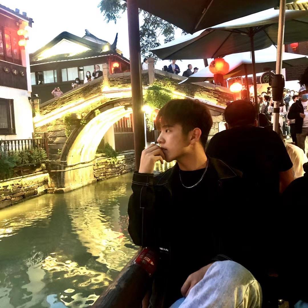 李文灏