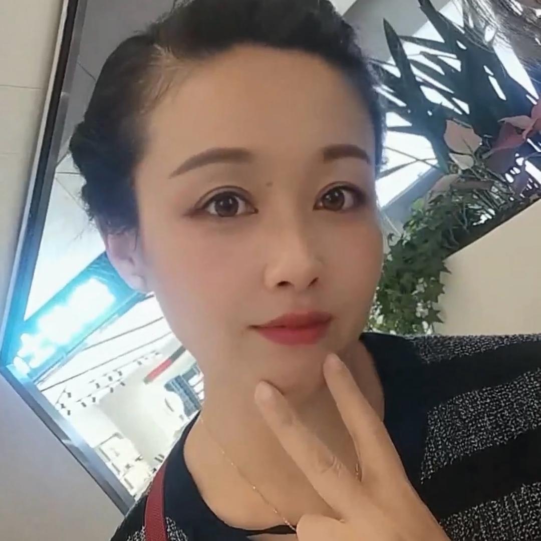 六福珠宝张翠宏