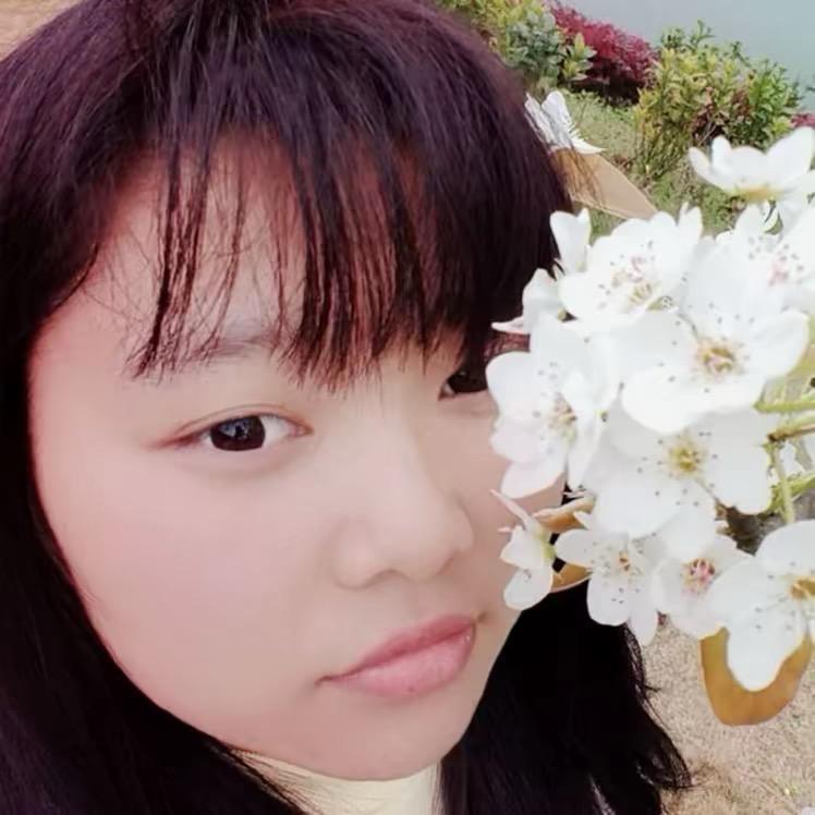 爱笑的女孩子