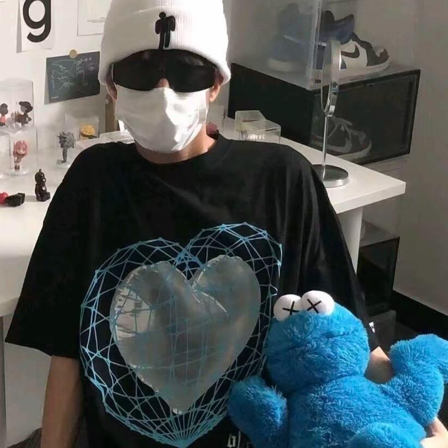 艾顿学院的苏顺风头像