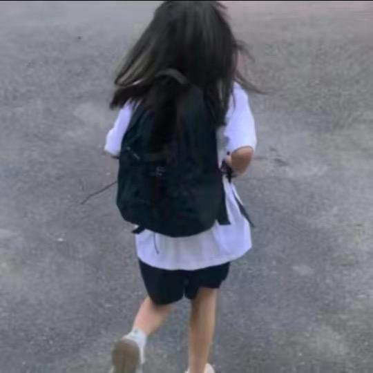 y7.