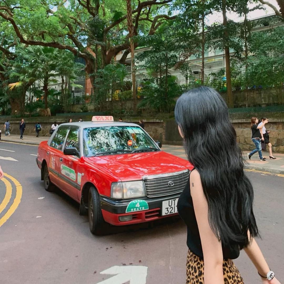 容绒榕