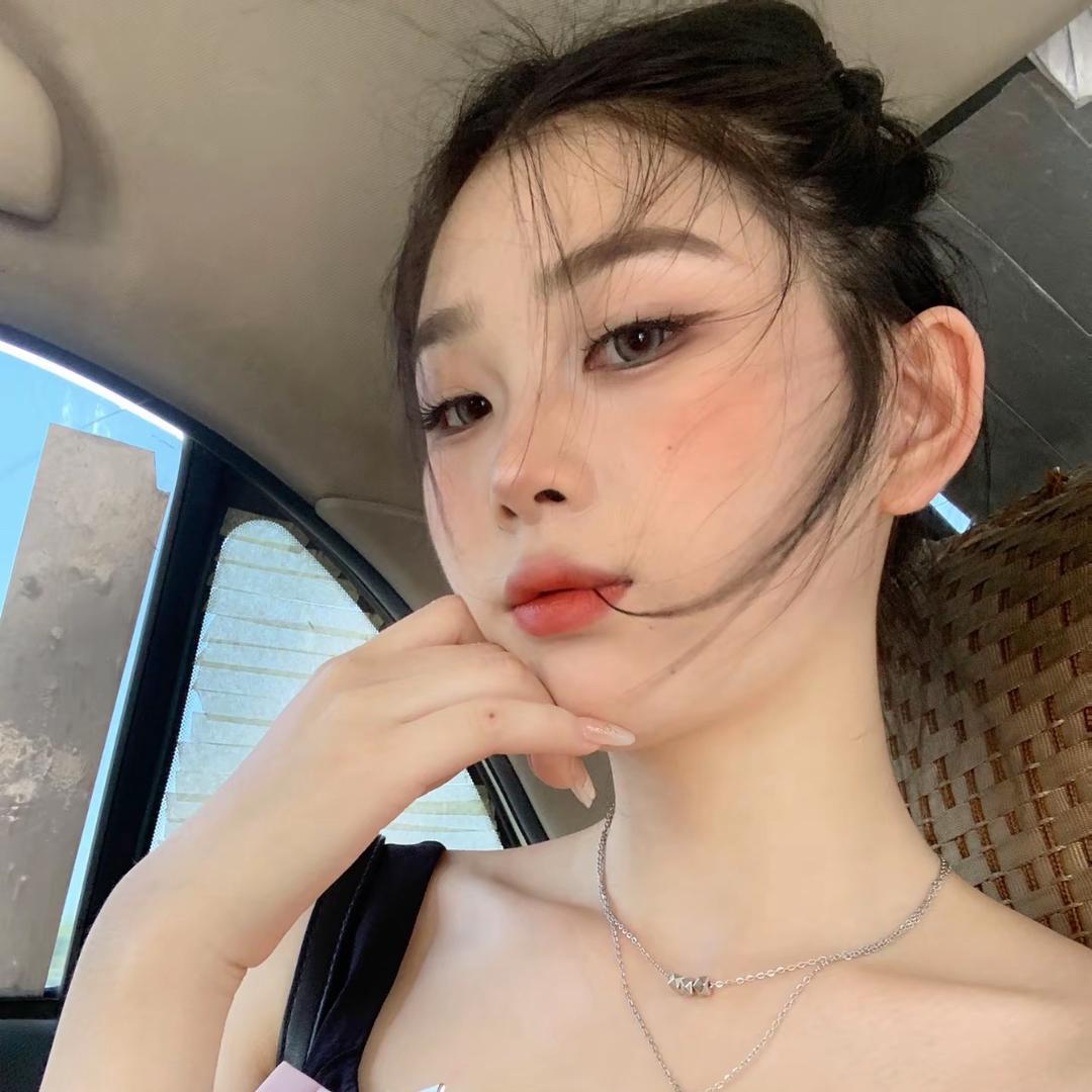 头发乱了喔:-O