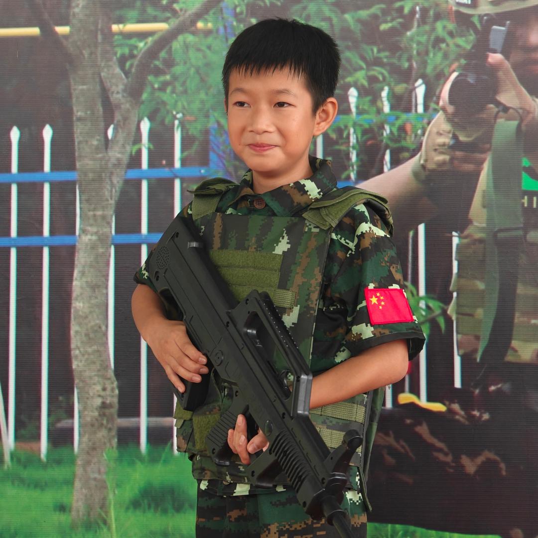 谈情不如逗狗