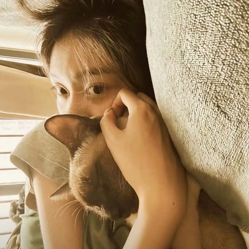 ૮₍˶•.•⑅₎ა