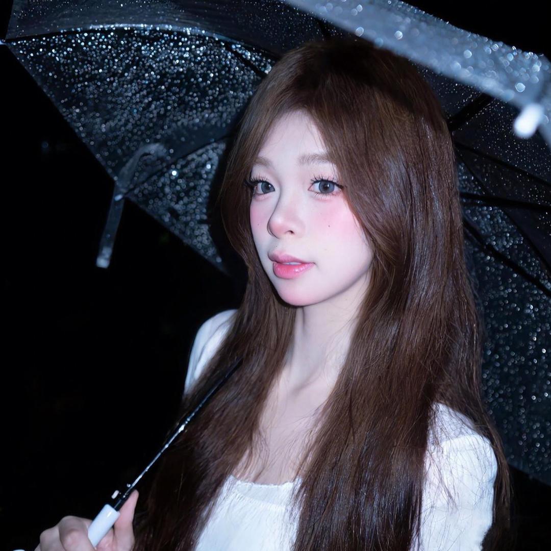 吃🍉群众的小美.