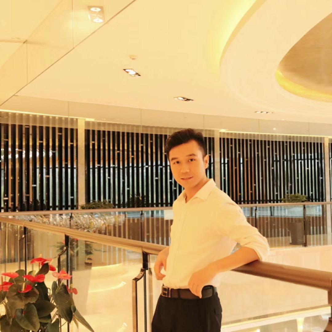 上海金融顾问张少