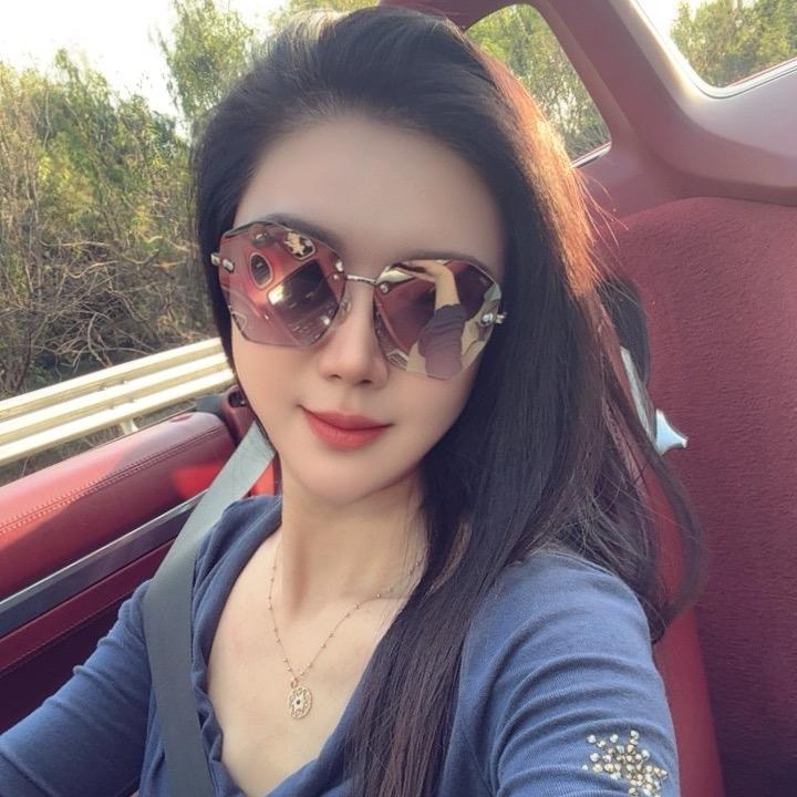 818 super party刘总监