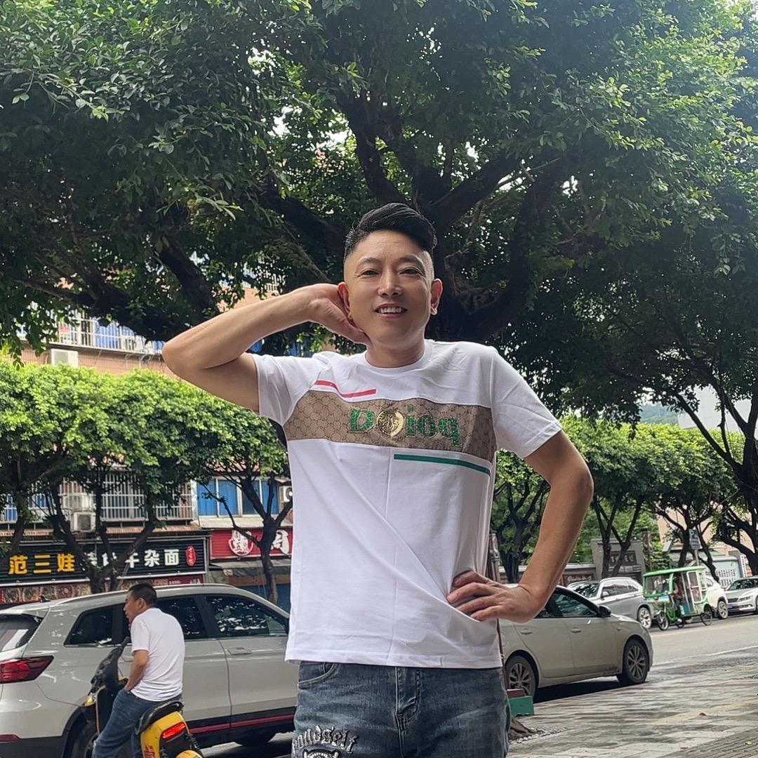 四川小军🎤下午13:38开播