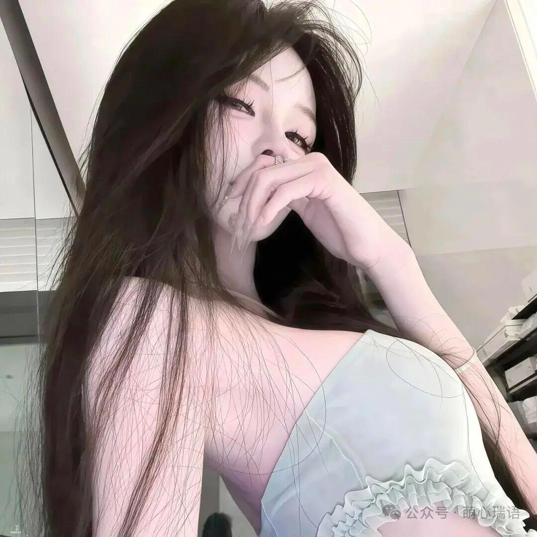奈奈.