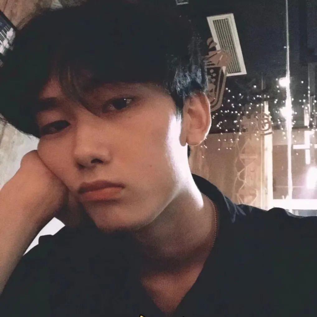阳光开朗大男孩