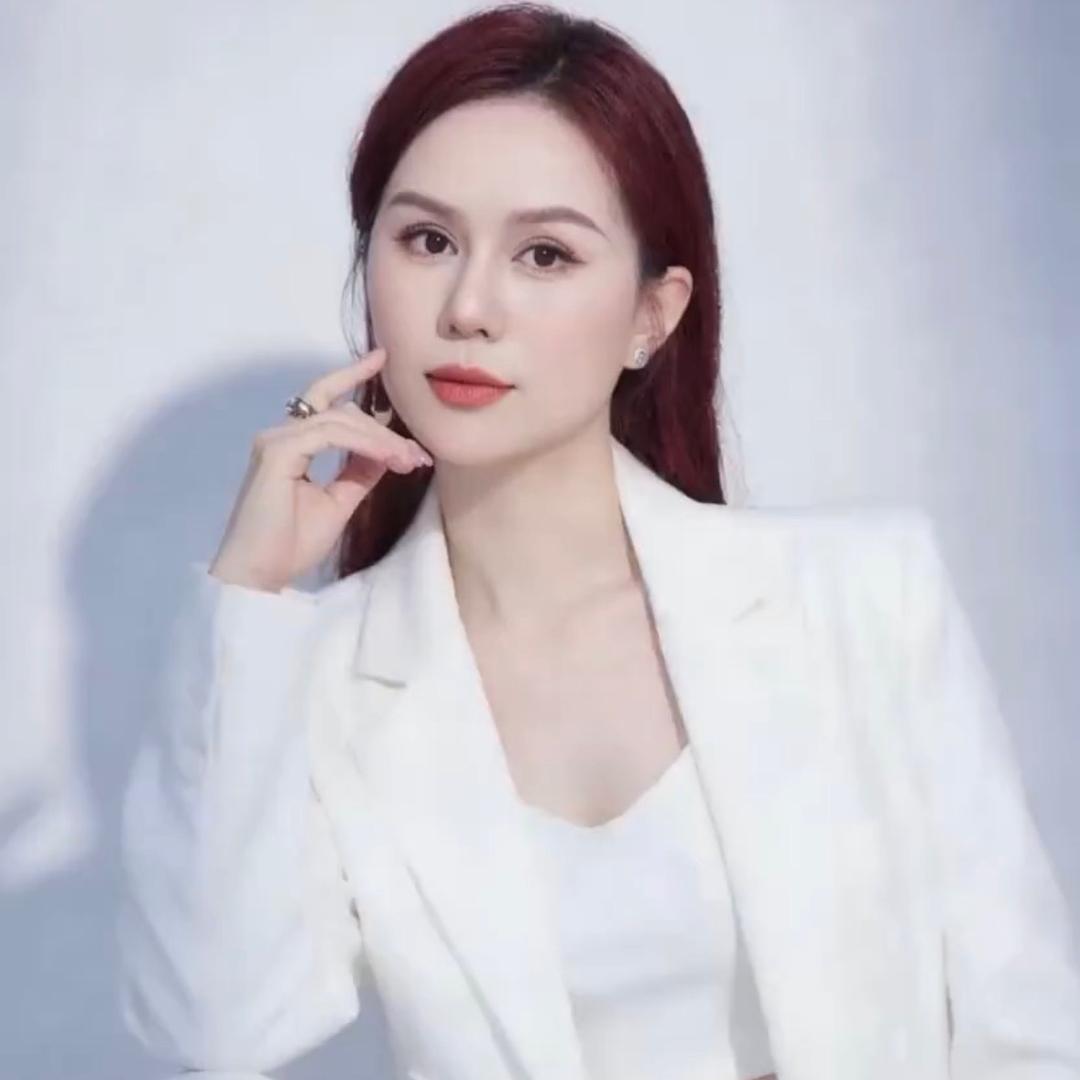 毕节美业小龙女