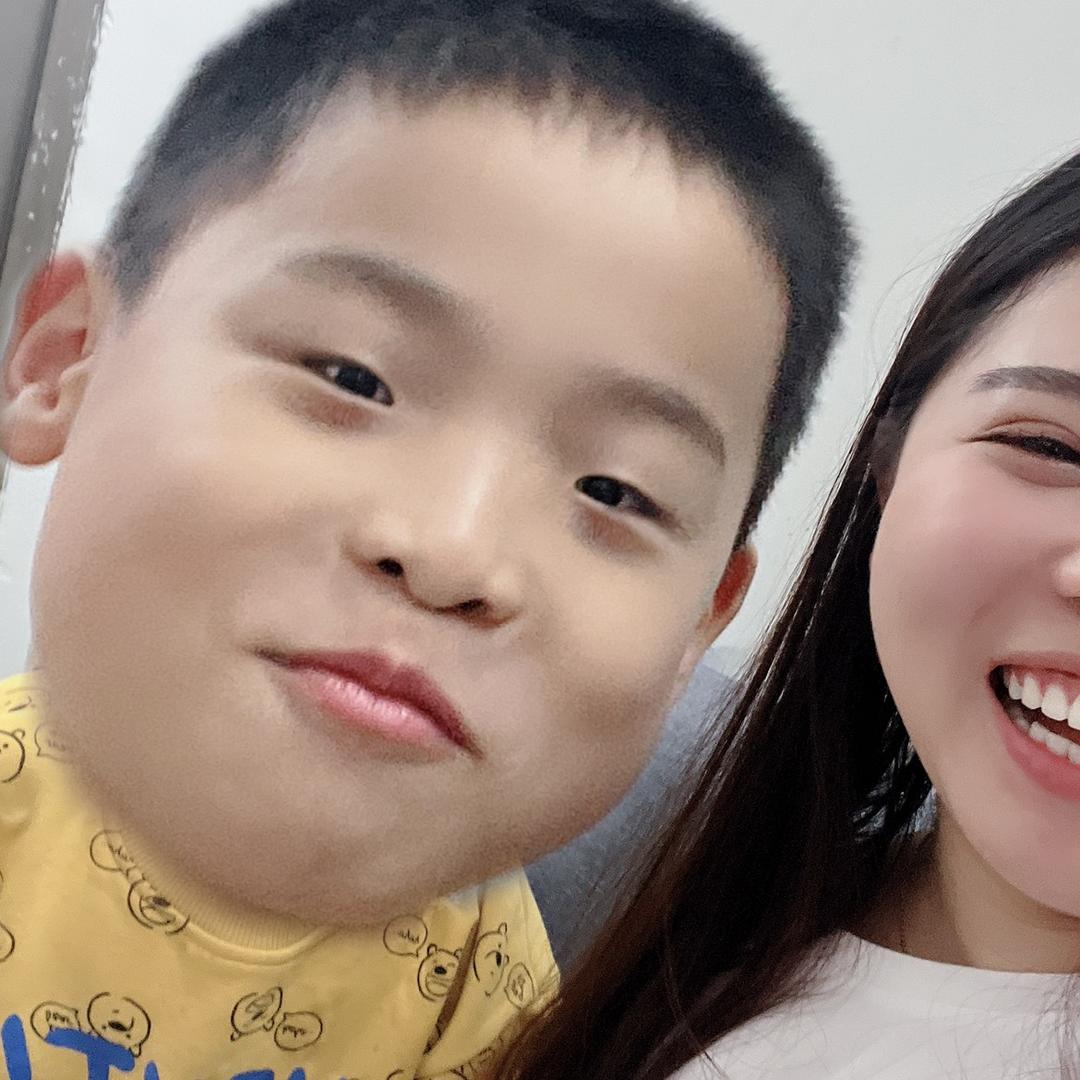 林夕的美甲美睫店