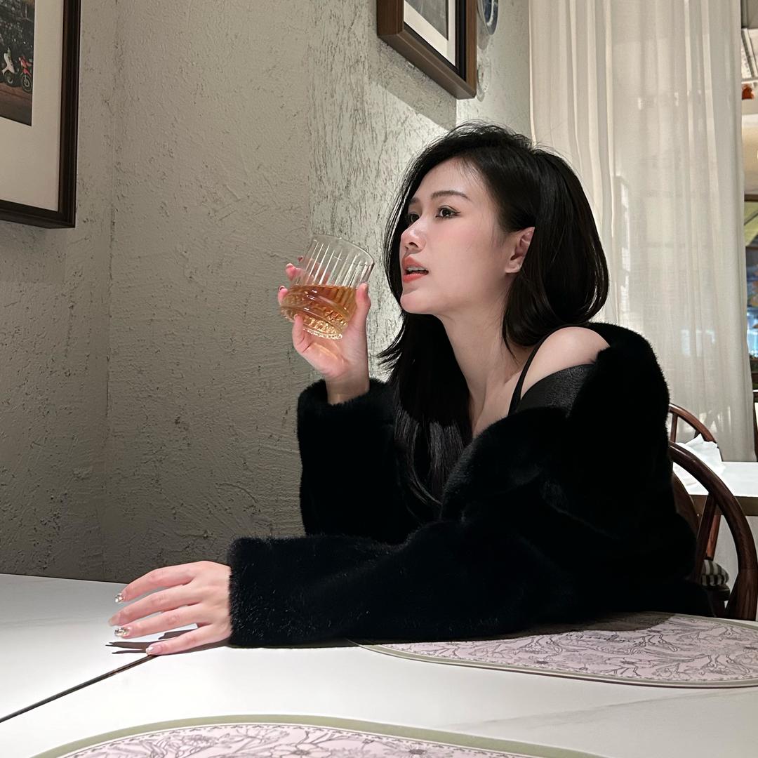 AKA肖肖