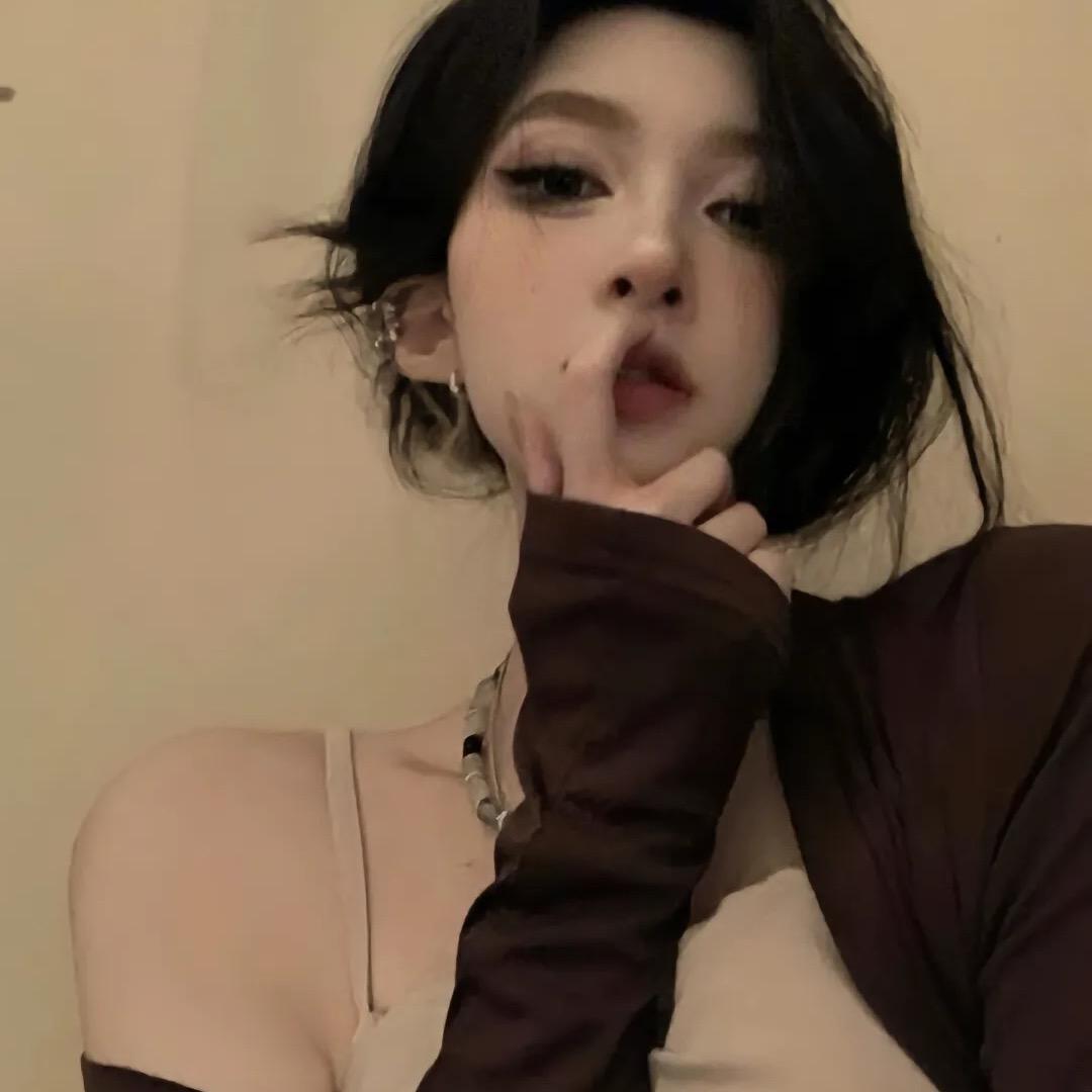 捧一束野菊.