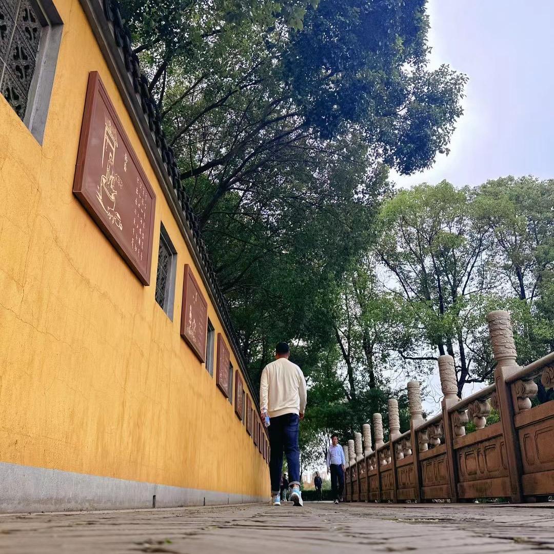 小李睡不醒😪