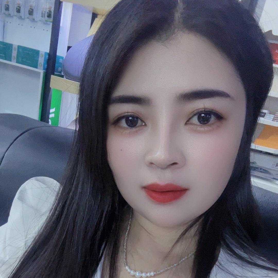 唐南月亮美妆