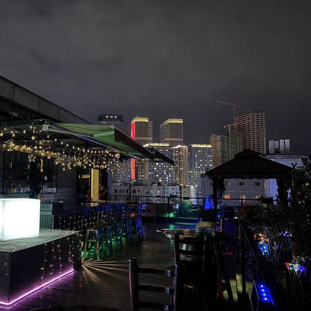 浪漫星露天（音乐餐吧）
