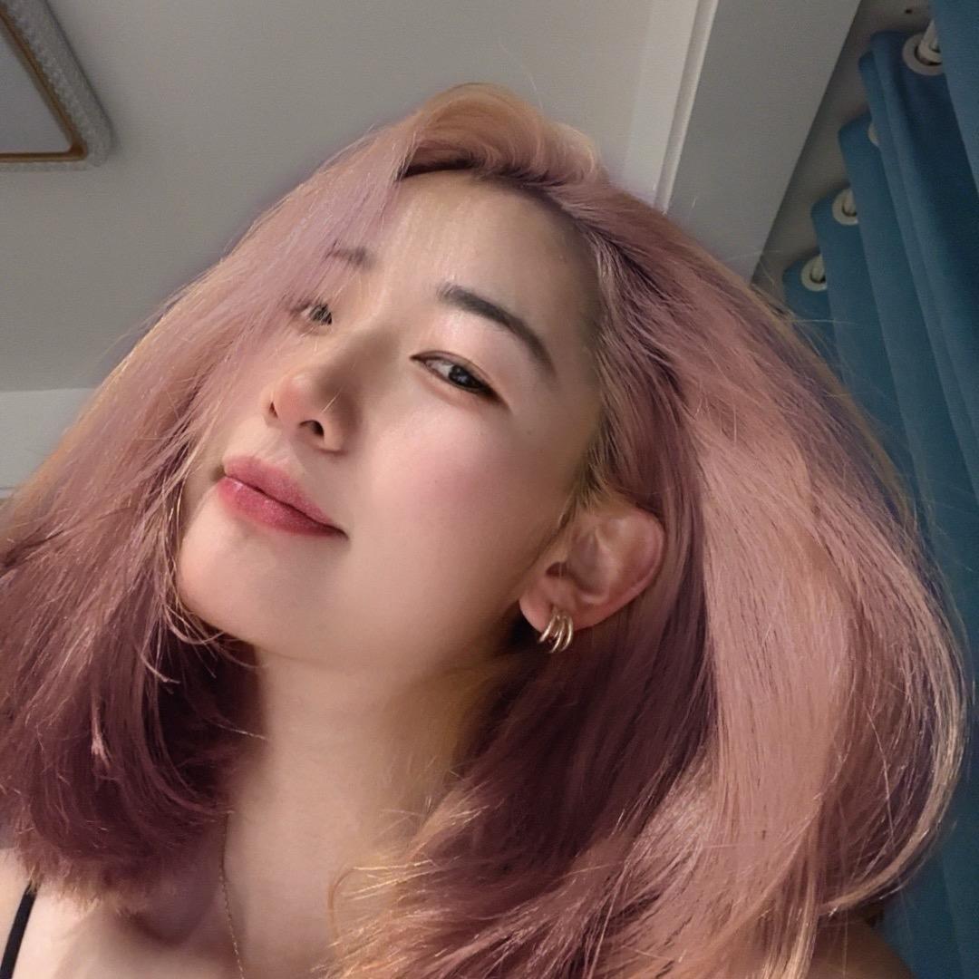 爱喝酸奶的selly