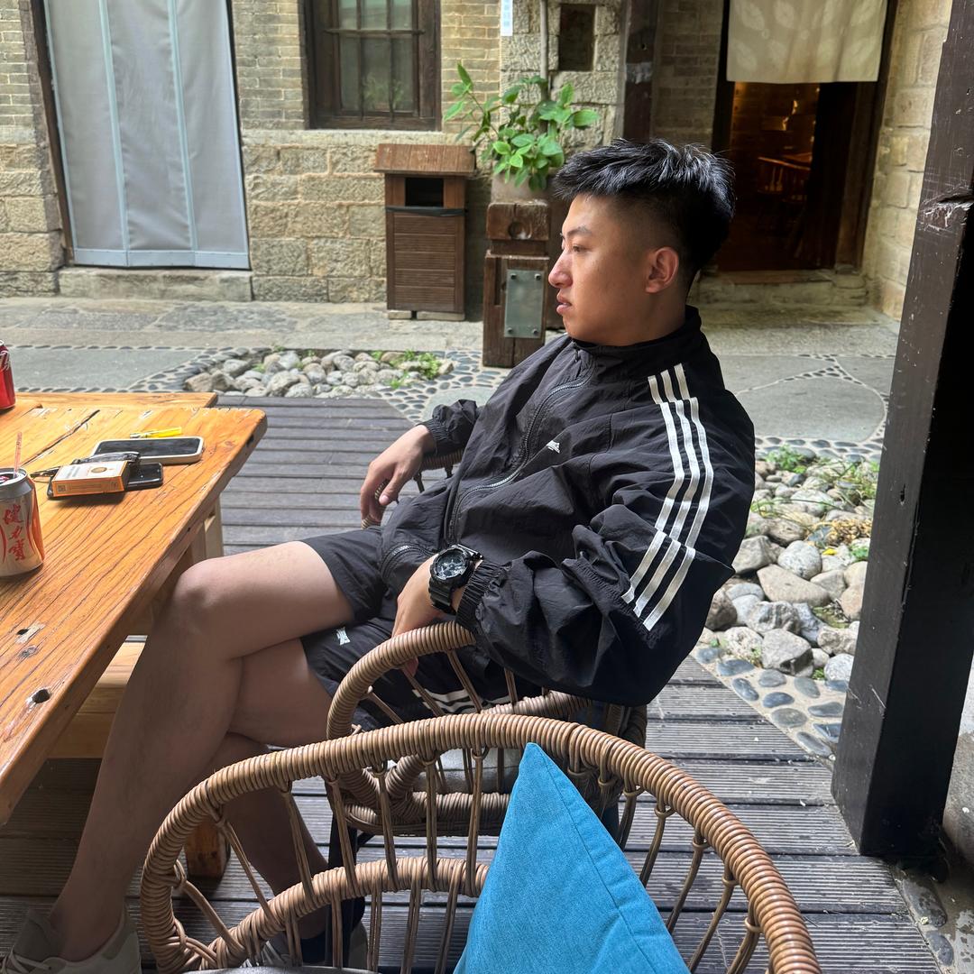 屈小峰