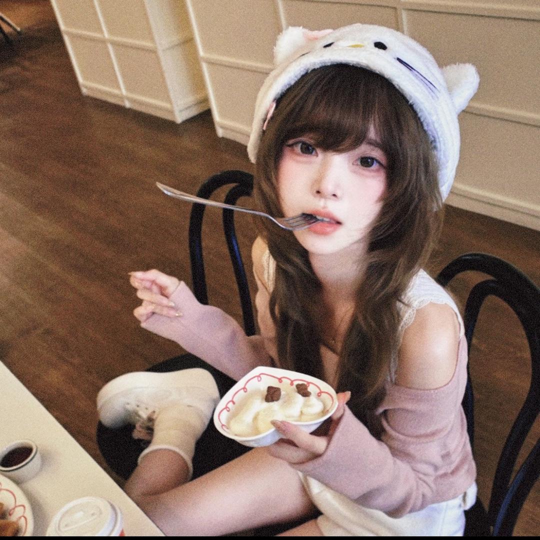 ʕ ⸝⸝⸝⁰⃚⃙̴ ༝ ⁰⃚⃙̴ ʔ